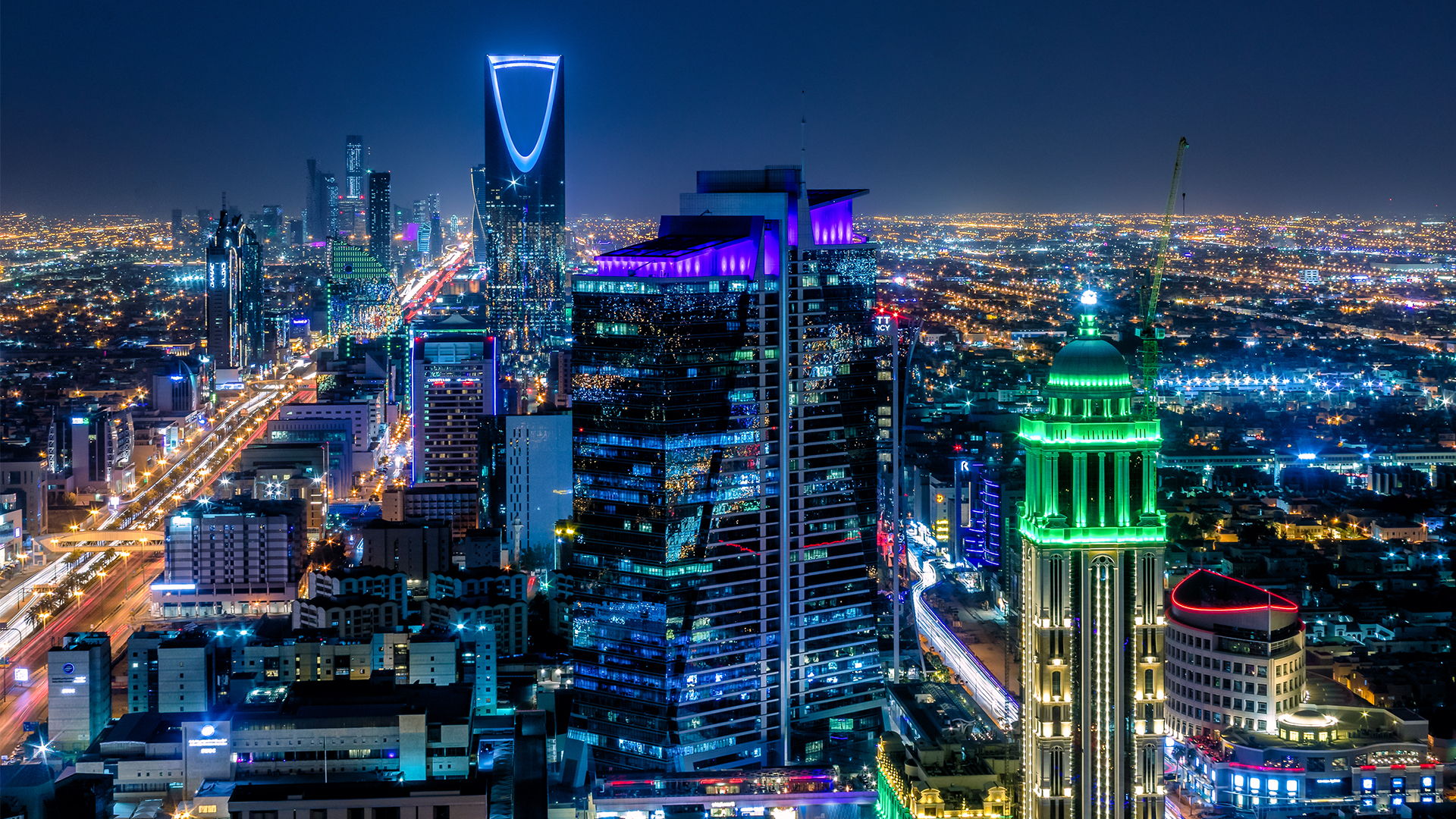 أفق مدينة الرياض ليلاً 